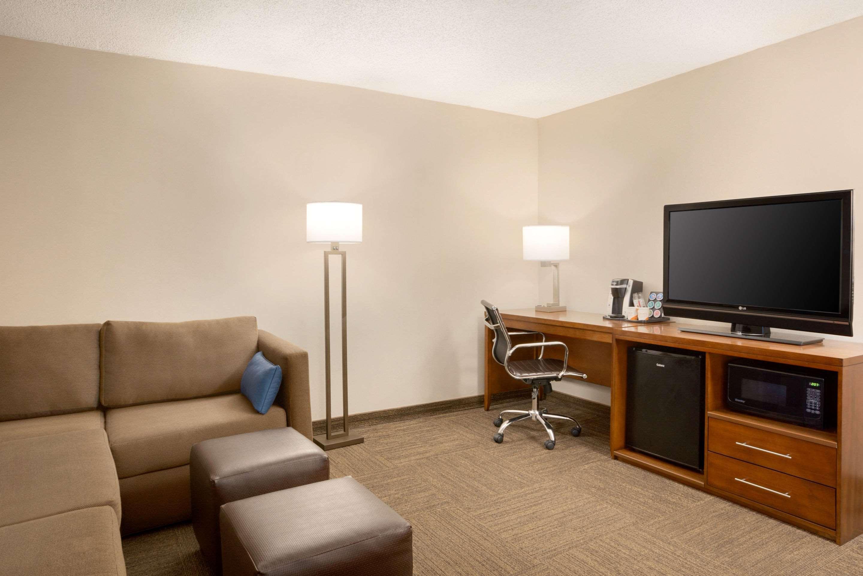 Comfort Inn & Suites Presidential Little Rock Bagian luar foto