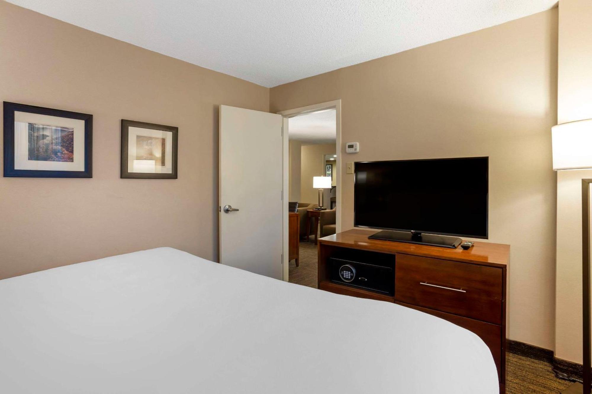 Comfort Inn & Suites Presidential Little Rock Bagian luar foto